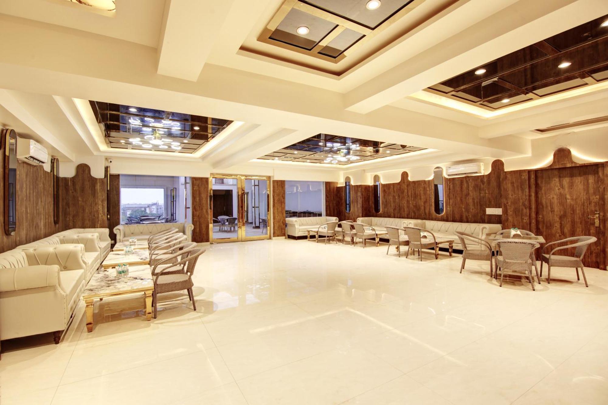 Marks Hotel & Banquet โนอิดา ภายนอก รูปภาพ