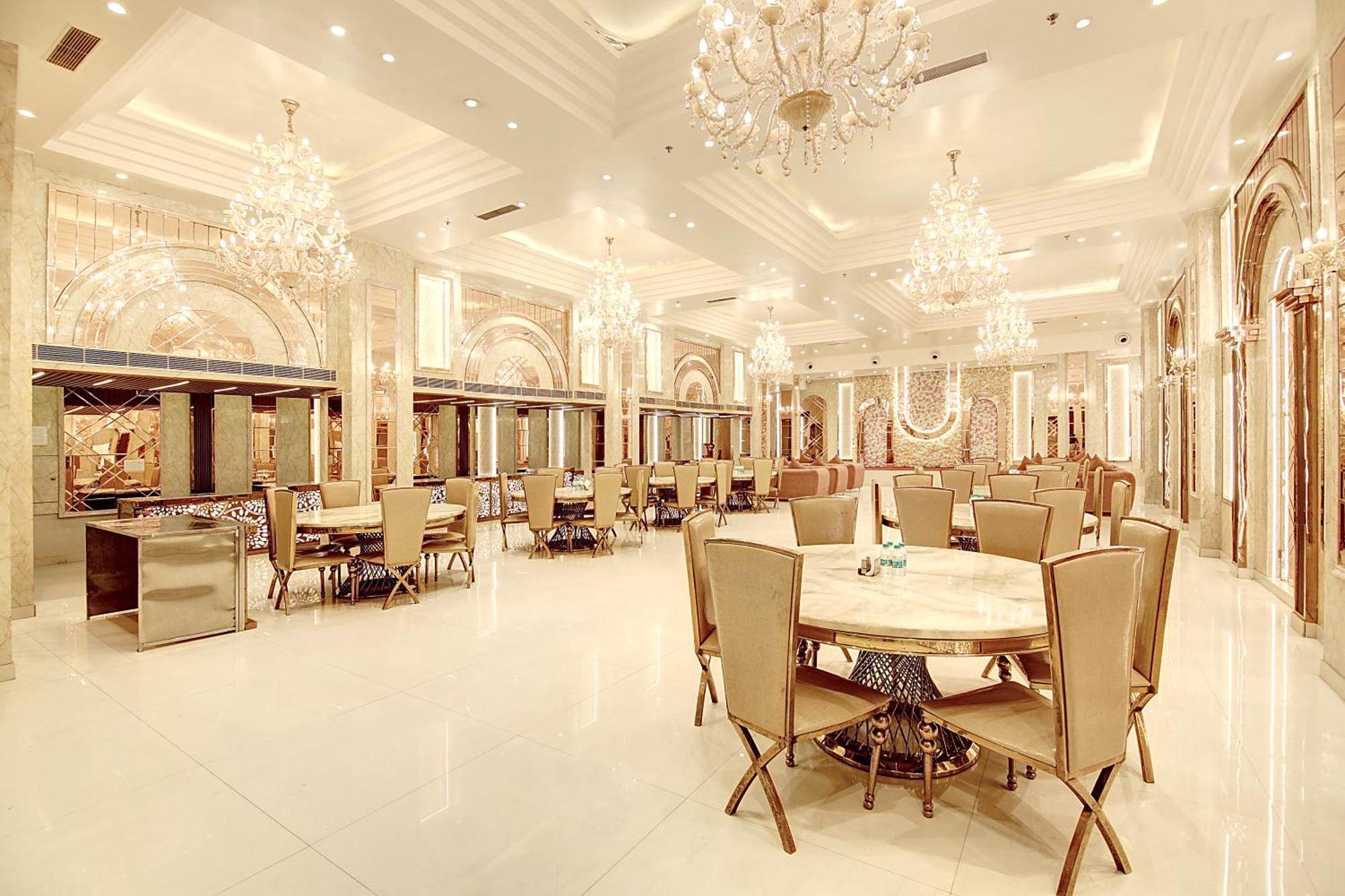 Marks Hotel & Banquet โนอิดา ภายนอก รูปภาพ