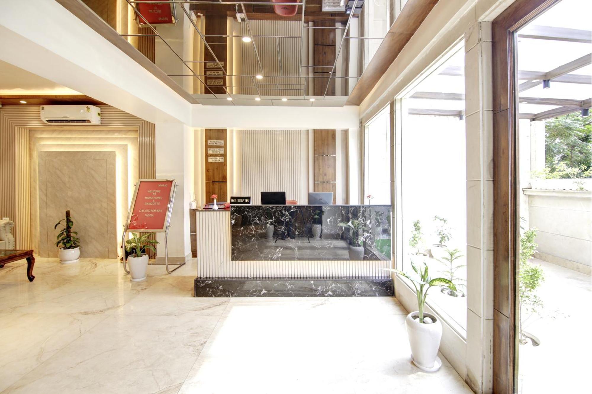 Marks Hotel & Banquet โนอิดา ภายนอก รูปภาพ